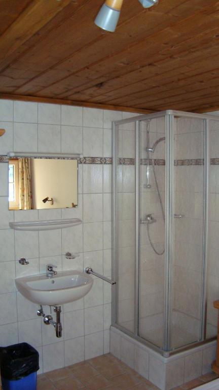 Gasthaus Falbesoner Appartement Gschnitz Buitenkant foto