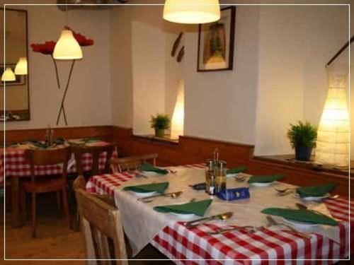 Gasthaus Falbesoner Appartement Gschnitz Buitenkant foto