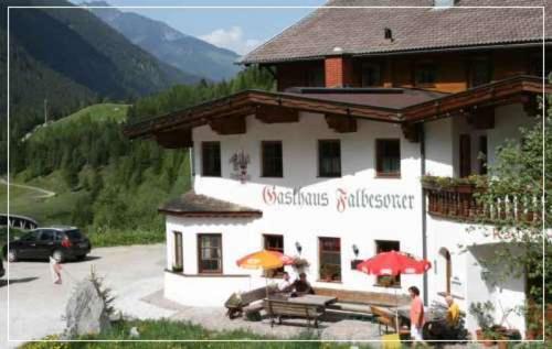 Gasthaus Falbesoner Appartement Gschnitz Buitenkant foto